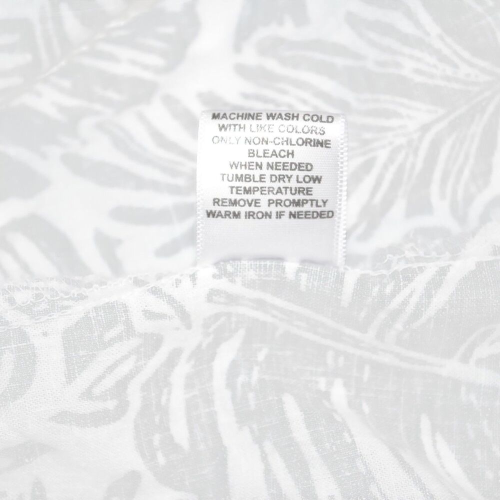 Emily Daniels Black And White Floral Short Sleeve Top | Women's Petites PXL - Picture 9 of 9